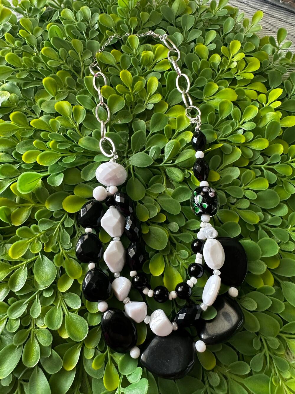 BOGO FREE BLK WHITE BEADED VTG Lampwork Bead NECKLACE